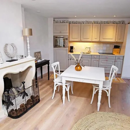 Holiday home Aan Zee En Duin