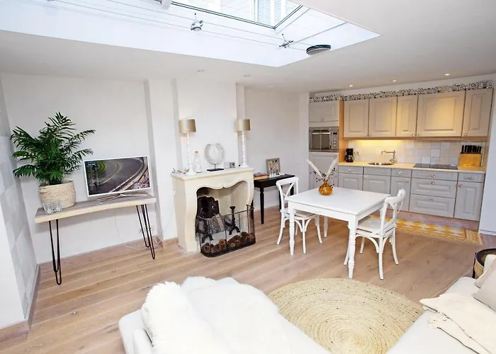 בית נופש Aan Zee En Duin *