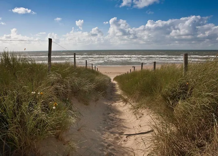 Aan Zee En Duin בית נופש *